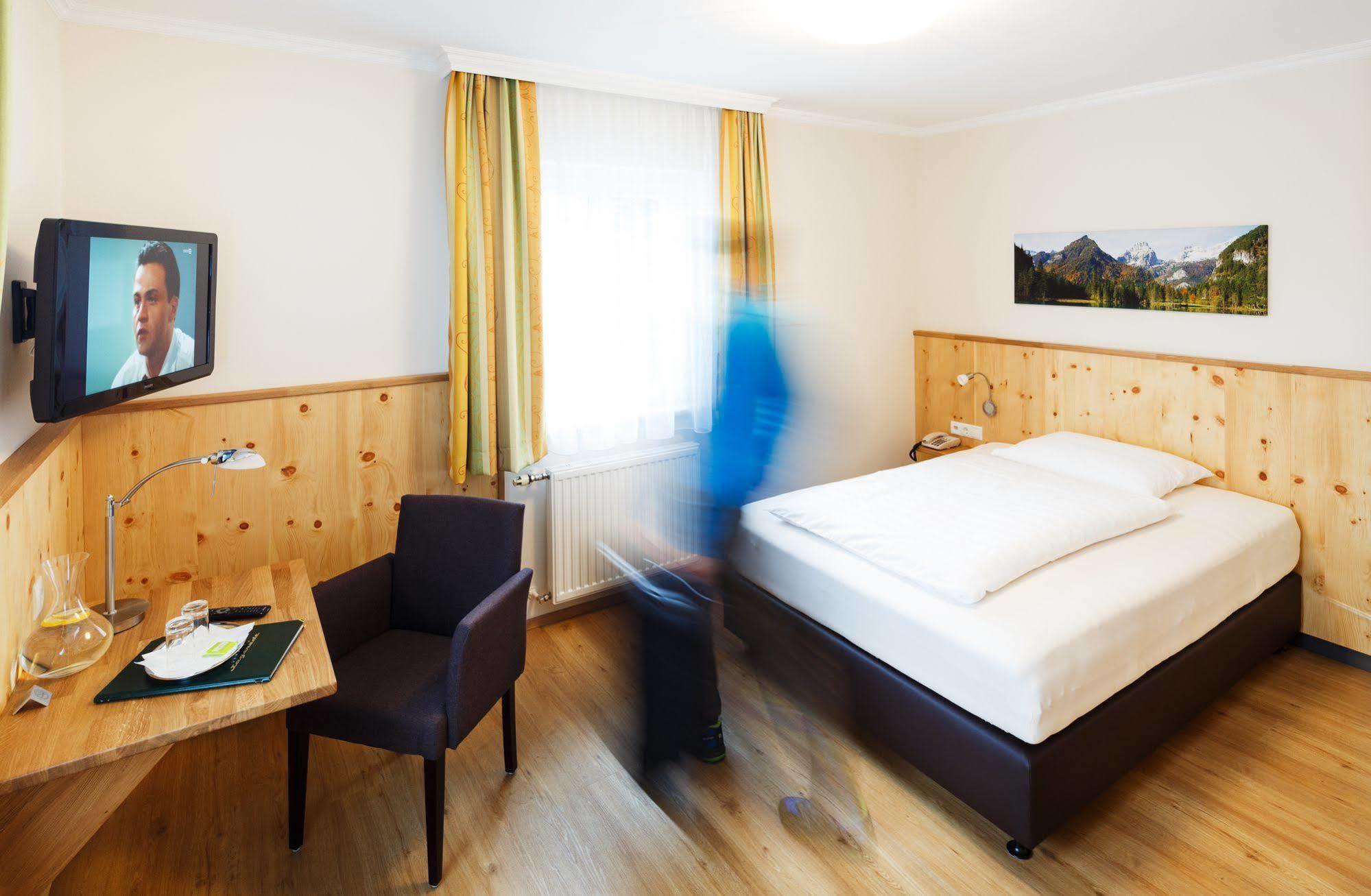 Pension Jageredt Nussbach ภายนอก รูปภาพ